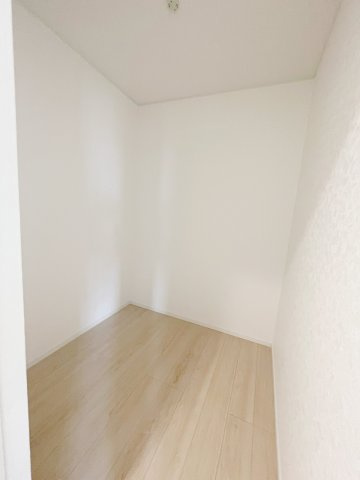 新築戸建・新築建売　伊勢崎市境米岡第3　境東小学校・境南中学校の洋室|在宅ワークも安心！書斎としても使えるテレワークルーム！