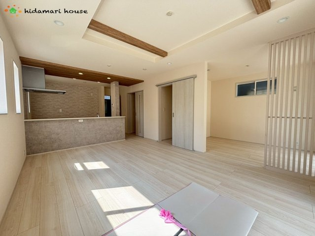 北本市中丸7丁目　新築戸建　ブルーミング04の居間・リビング|LDK：21.37帖