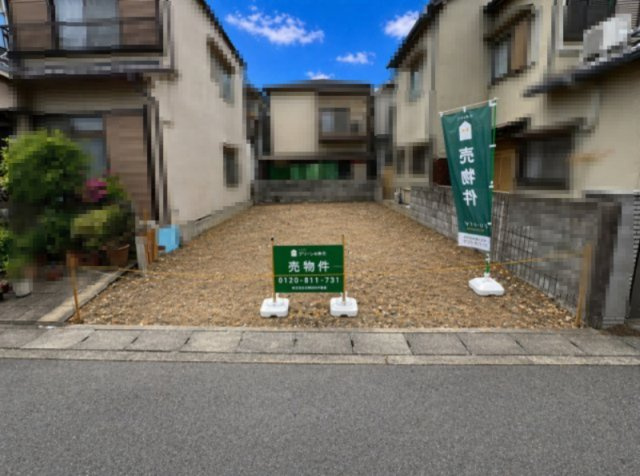 向日市森本町石田　　の前面道路含む現地写真|北向き採光は夏の強い日射が当たりにくいため、外壁のメンテナンスコストが低い傾向にあります！