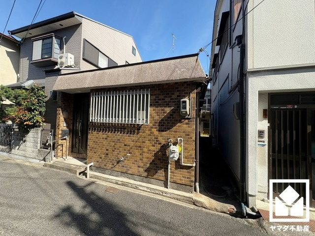 尼崎市大庄西町2丁目の外観|事前にご予約頂きましたら、営業時間外のご案内等も可能です。