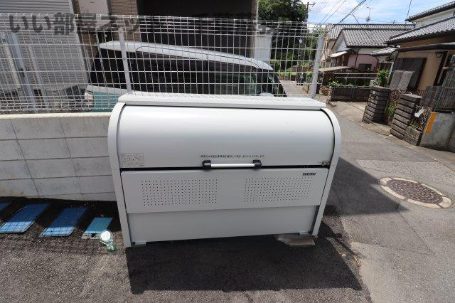 Likes仁戸名町B棟 Bのその他共用部分|ゴミストッカー