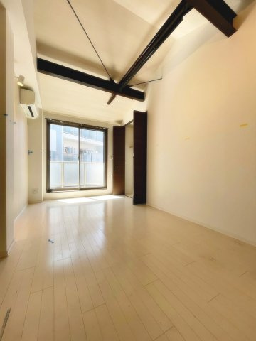 アルコーブ仁川の居間・リビング|おしゃれな居間です