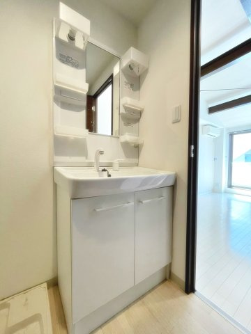 アルコーブ仁川の洗面所|使いやすい洗面所です