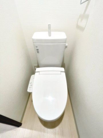 アルコーブ仁川のトイレ|コンパクトで使いやすいトイレです