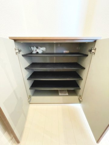 アルコーブ仁川の収納|収納豊富です