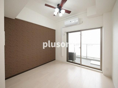 【居間・リビング】 | ワールドアイ梅田WEST