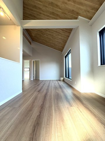 Garage Life House — Chigasakiの居間・リビング