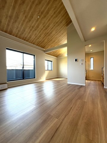 Garage Life House — Chigasakiの居間・リビング
