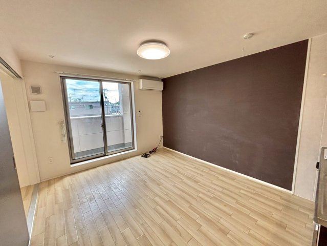 ヴェルデュール・グレイスの洋室