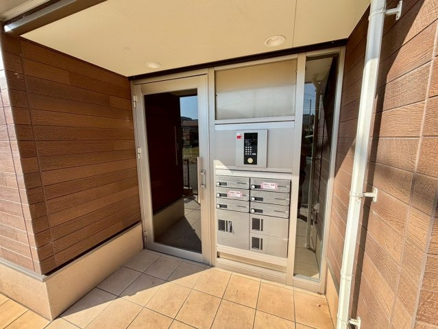 ヴェルデュール・グレイスのエントランス