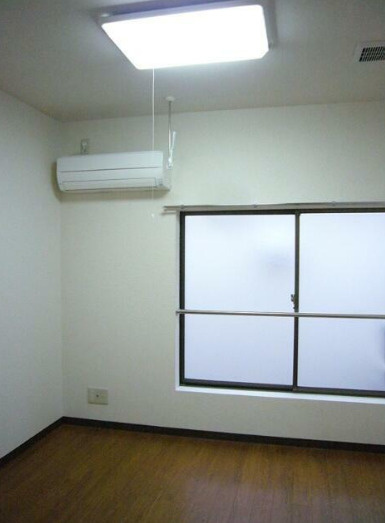 パールハイム原町の居間・リビング