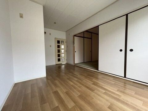 ミキレジデンスの洋室