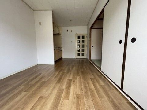 ミキレジデンスの居間・リビング