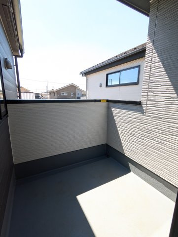 水戸市堀町　25期のバルコニー|自分の部屋専用のバルコニーで黄昏ませんか？