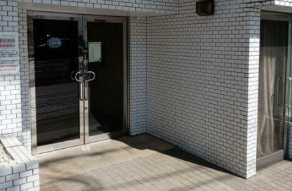 【エントランス】