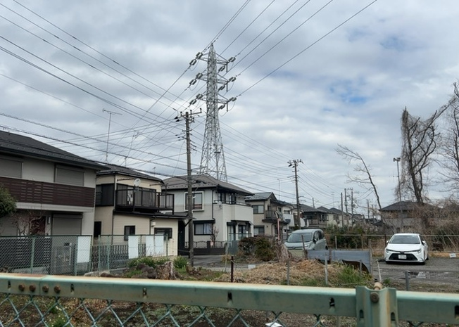 【展望】 | 土地の地勢が高台の場合、景色を綺麗にみることができ、景色にこだわってお家探ししている方におすすめです！また平坦地よりも風通しがいいというメリットがあります。デメリットもあるので是非現地でご確認下さい。