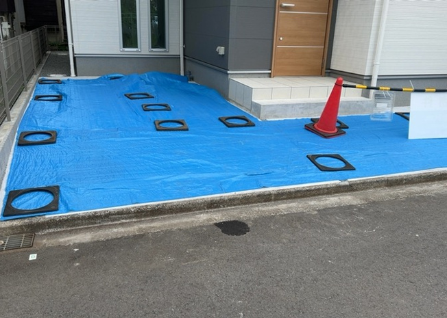 【駐車場】 | 駐車場と明記されていても、最小スペースでつくられた駐車場だと大型車は駐車できなかったり、出入りしにくくなったりする可能性があります。お車のサイズと購入したい物件の駐車場のサイズを現地で確認しましょう。