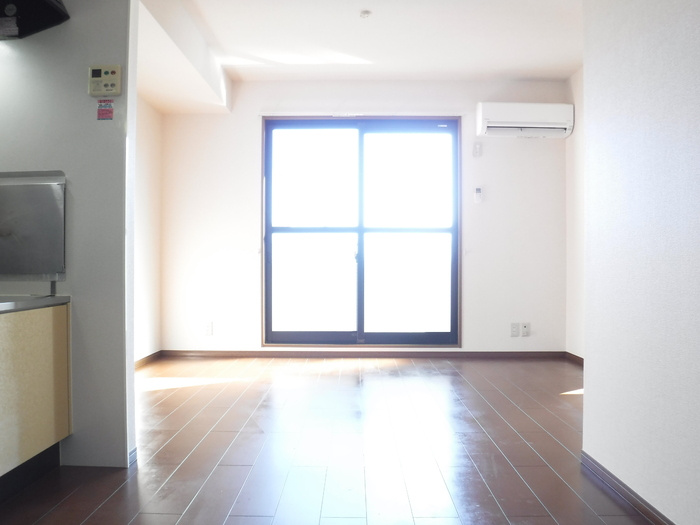 ロイヤルクレッセント西登戸の居間・リビング