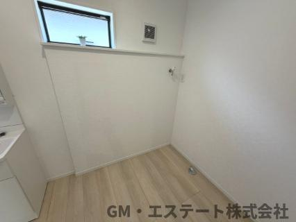 宮崎市恒久6丁目　新築住宅（第14-2号棟）のランドリースペース