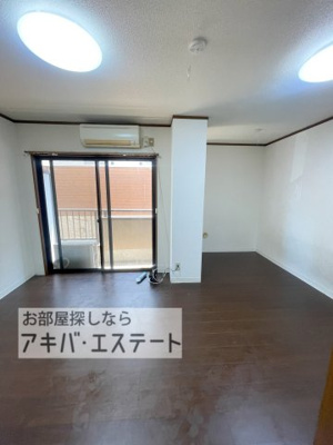 【内装】 | アイランド | 同一仕様写真