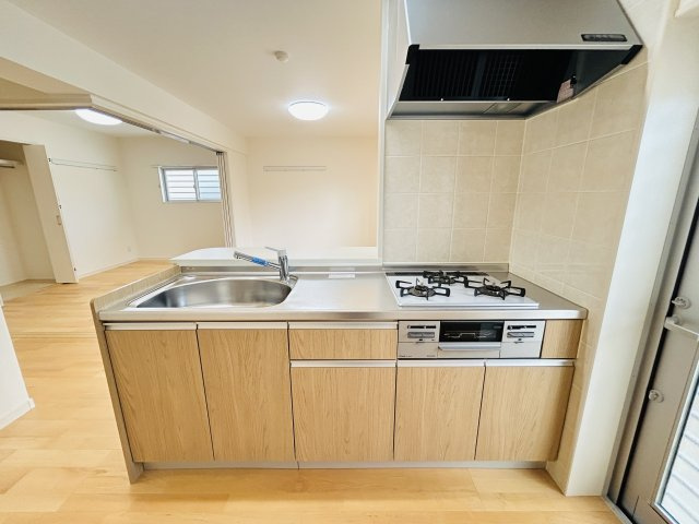 メゾンパークス黄金森	のキッチン