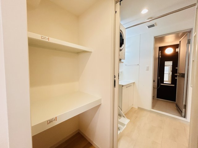 メゾンパークス黄金森	の収納