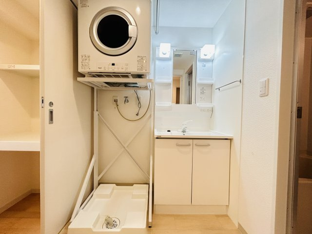 メゾンパークス黄金森	の独立洗面台