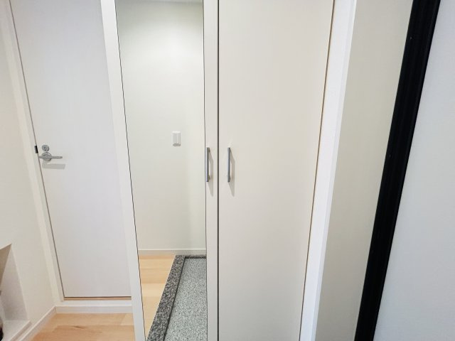 メゾンパークス黄金森	の玄関