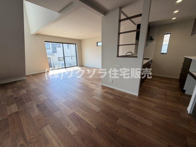 西安威1丁目　未入居一戸建てのダイニング