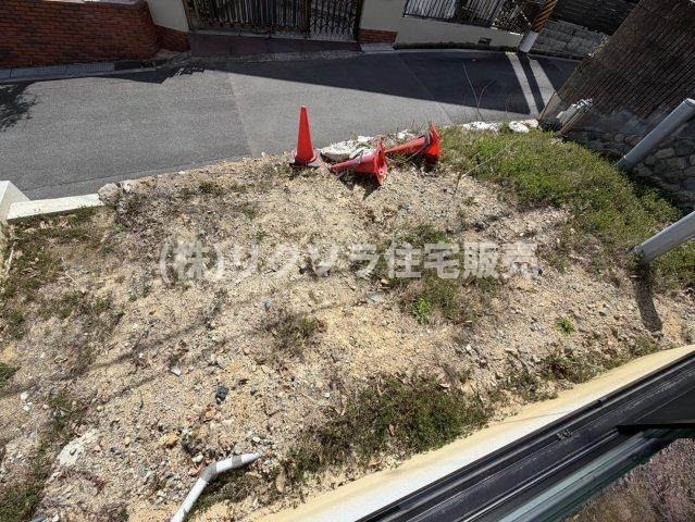 西安威1丁目　未入居一戸建ての庭