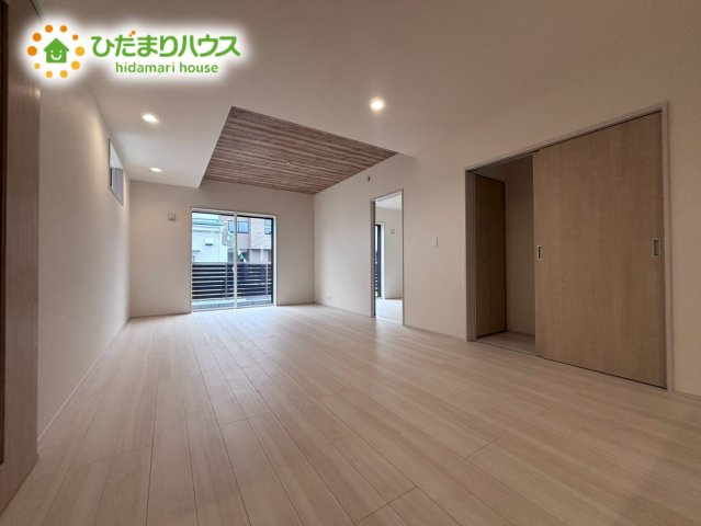 北本市中丸7丁目　新築平屋戸建　ブルーミング07の居間・リビング