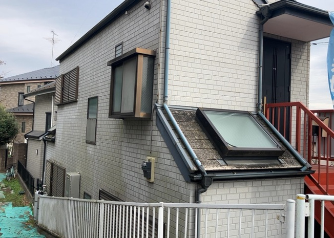 【外観】 | 住宅用の土地では前面道路に2m以上接していなければならないと法律で定められています。しかし、お持ちの車のサイズやライフスタイルなどにより、2mでは利便が悪い場合もございますので、事前に確認しましょう。