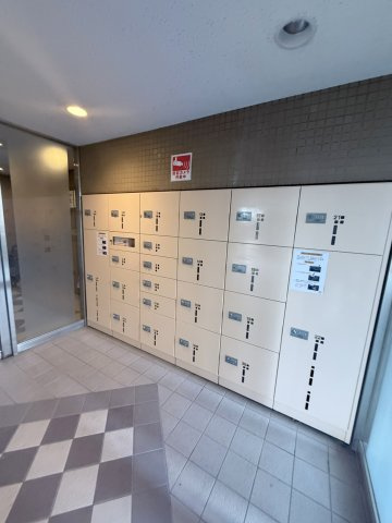 サンライフ東川口の設備|共用部・宅配ボックス
