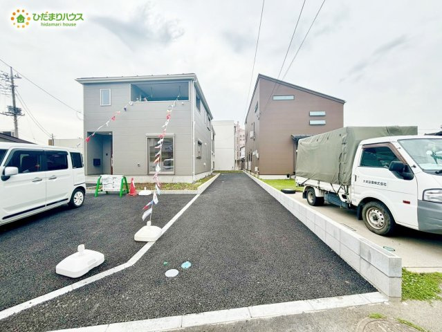 野田市野田第12　新築戸建　2号棟の駐車場|3台分駐車スペースあり（車種により異なります。）