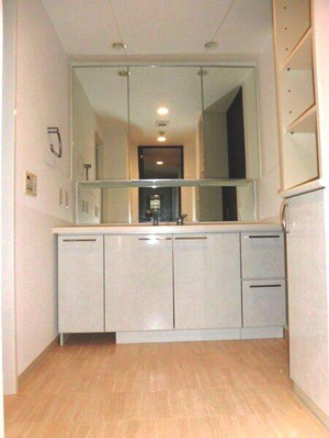 【洗面所】 | ルイシャトレシェソワ五位堂