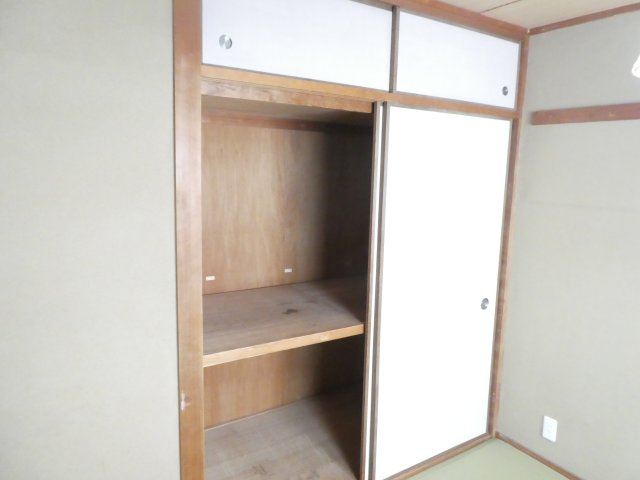 宝塚光明町住宅3号棟の収納