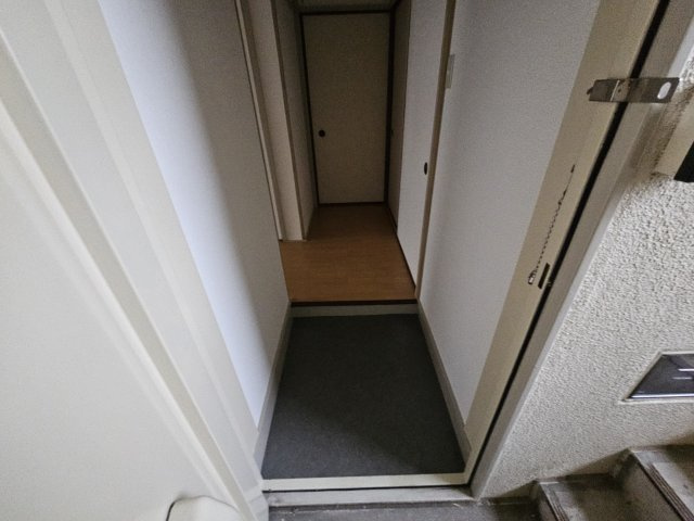 東垂水（３） 1号棟の玄関