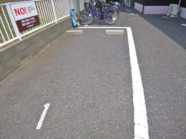 カネダイハウス３の駐車場|駐車場です♪(要空き確認)