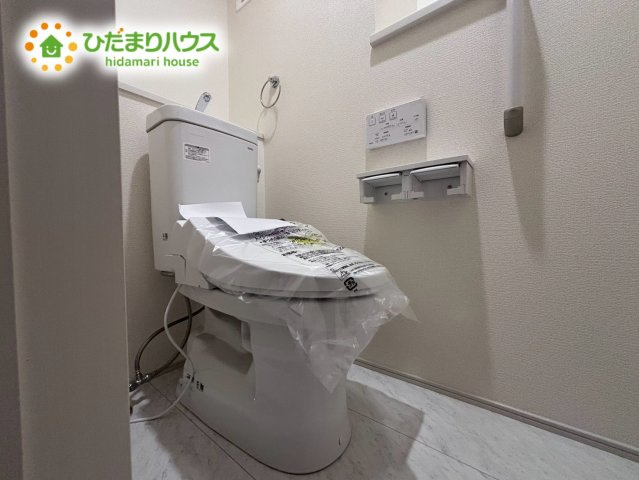 北本市中丸7丁目　新築戸建　ブルーミング11のトイレ