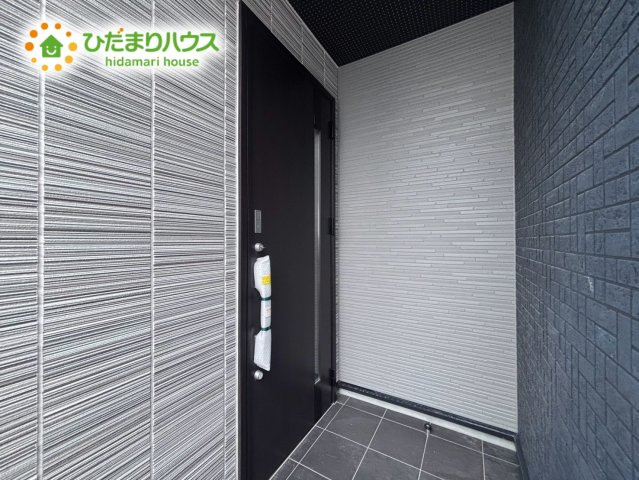北本市中丸7丁目　新築戸建　ブルーミング11の玄関