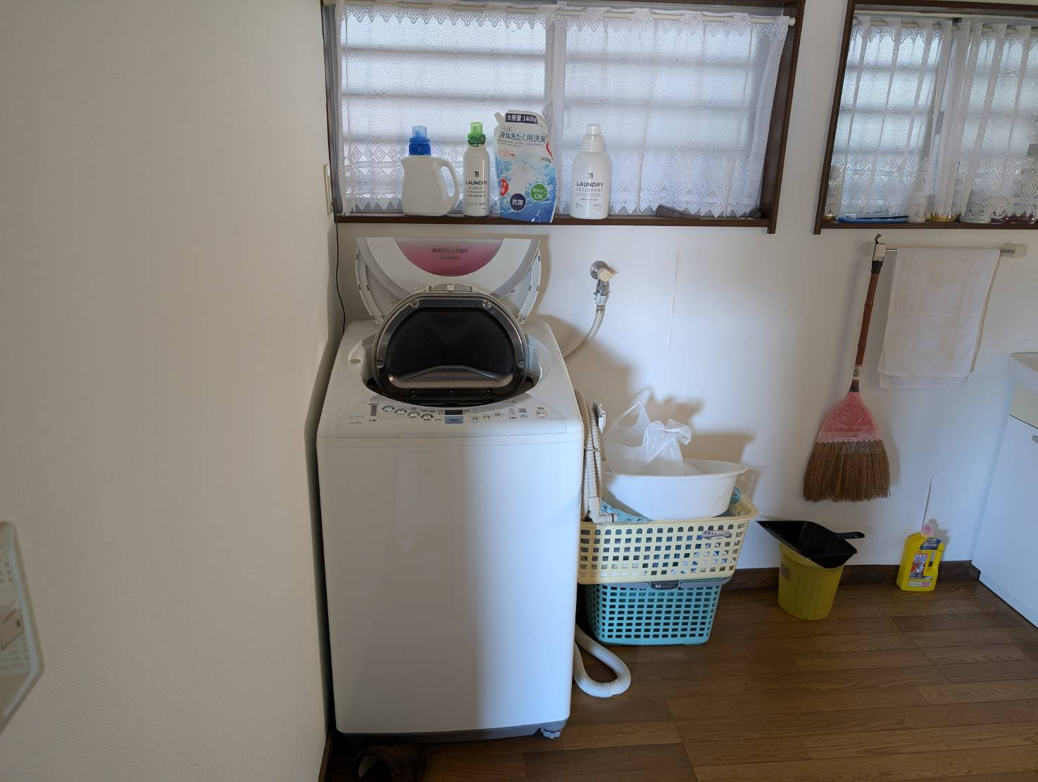 函南町　南箱根ダイヤランドのランドリースペース|室内洗濯機置き場