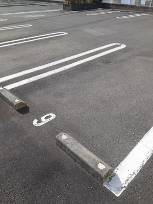 【駐車場】 | アン・ファミーユ | 駐車場があります