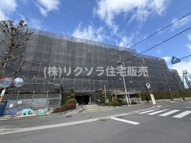さんくれーる茨木C棟の外観|新しい生活にいかがでしょうか？外観はお住まいの顔になります。こだわりたいポイントですね。水回りリフォームやリノベーションも承ってます。
■現地見学・資金計画相談・住宅ローン相談もお問合せ受付中■