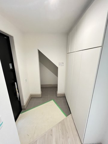 【玄関】 | 福岡市東区原田4丁目3期　1号棟（全3棟）【仲介手数料無料・0円】 | 現地写真。