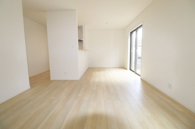 郡山市並木５丁目　　　　５号棟　　　大島小学校、郡山第５中学区の居間・リビング