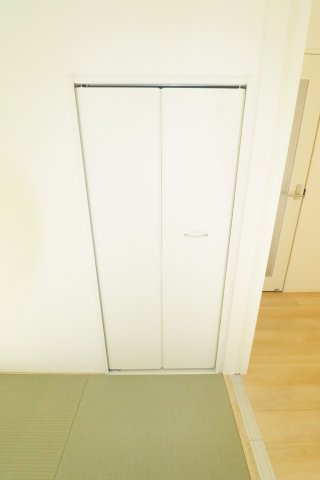 郡山市並木５丁目　　　　５号棟　　　大島小学校、郡山第５中学区の収納