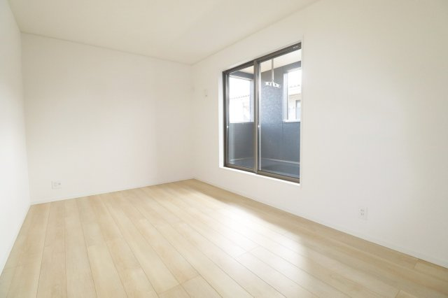 郡山市並木５丁目　　　　５号棟　　　大島小学校、郡山第５中学区の洋室