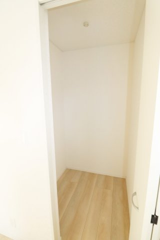 郡山市並木５丁目　　　　５号棟　　　大島小学校、郡山第５中学区の収納