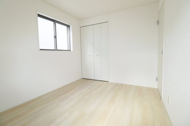 郡山市並木５丁目　　　　５号棟　　　大島小学校、郡山第５中学区の洋室