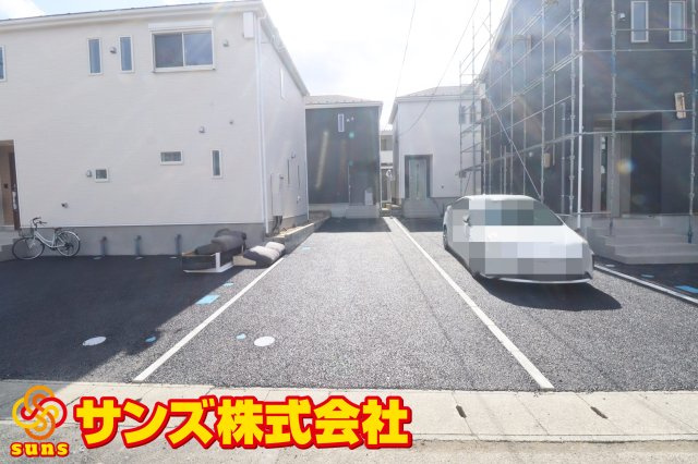 郡山市並木５丁目　　　　５号棟　　　大島小学校、郡山第５中学区の外観|北側から見た駐車場を含む外観♪